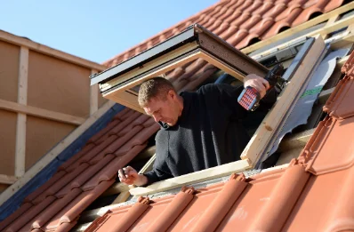 Pose de fenêtres de toit Velux à Dalhunden